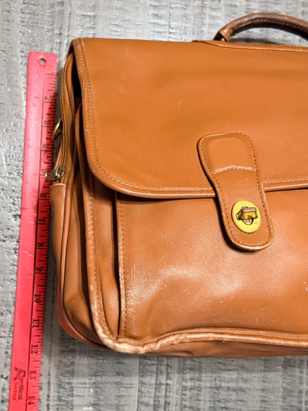 Vtg.. 90’s Coach Leather Briefcase in Tan Cognac Brown (No Shoulder Strap) - Picture 7 of 16